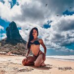 Aline Campos Instagram - os pássaros são os protagonistas 🦅 . 📱 @neuronha Fernando de Noronha