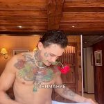 Alisher Morgenshtern Instagram - МИСС ПОСЛЕДНЯЯ ЛЮБОВЬ 🌹 Ищу красоток, которые займут главные роли в клипе на песню. А победительница, которую мы выберем вместе с подпищиками, получит еще ЛЯМ сверху 🤑 ❗️УСЛОВИЯ ❗️ Покажи себя под эту песню, выложи в любую соц сеть и отправь ссылку на пост в наш ТГ бот! https://t.me/lasstlove_bot (ищи прямую ссылку в актуальном в моем профиле) Можно присылать 1 видео в день!!! Иначе мы потеряемся в вашей красоте. Поторопитесь, съемки на носу 🌹