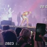 Alisher Morgenshtern Instagram – Для меня концерты – секс.
Иногда нежный и чувственный, иногда жесткий и грубый, но одно остается неизменным – любовь. Ибо секс без любви идёт нахуй. Я чувствую вас, вы меня, мы соединяемся в одно потное целое, и нами правят только чувства и животные инстинкты. Благодаря вашим счастливым, орущим ебальникам, я чувствую, что в каждом уголке планеты у меня есть дом. Потому что дом это не бетонная коробка, а люди. Так сложилось, что Бог наделил меня бесконечной ебанутой энергией, а я считаю своей миссией дарить ее вам. Нести сумасшествие в ваш скучный, серьезный мир. До встречи на очередном празднике безумия, едем дальше 🌍 

ph: @gravis.visuals Riga, Latvia
