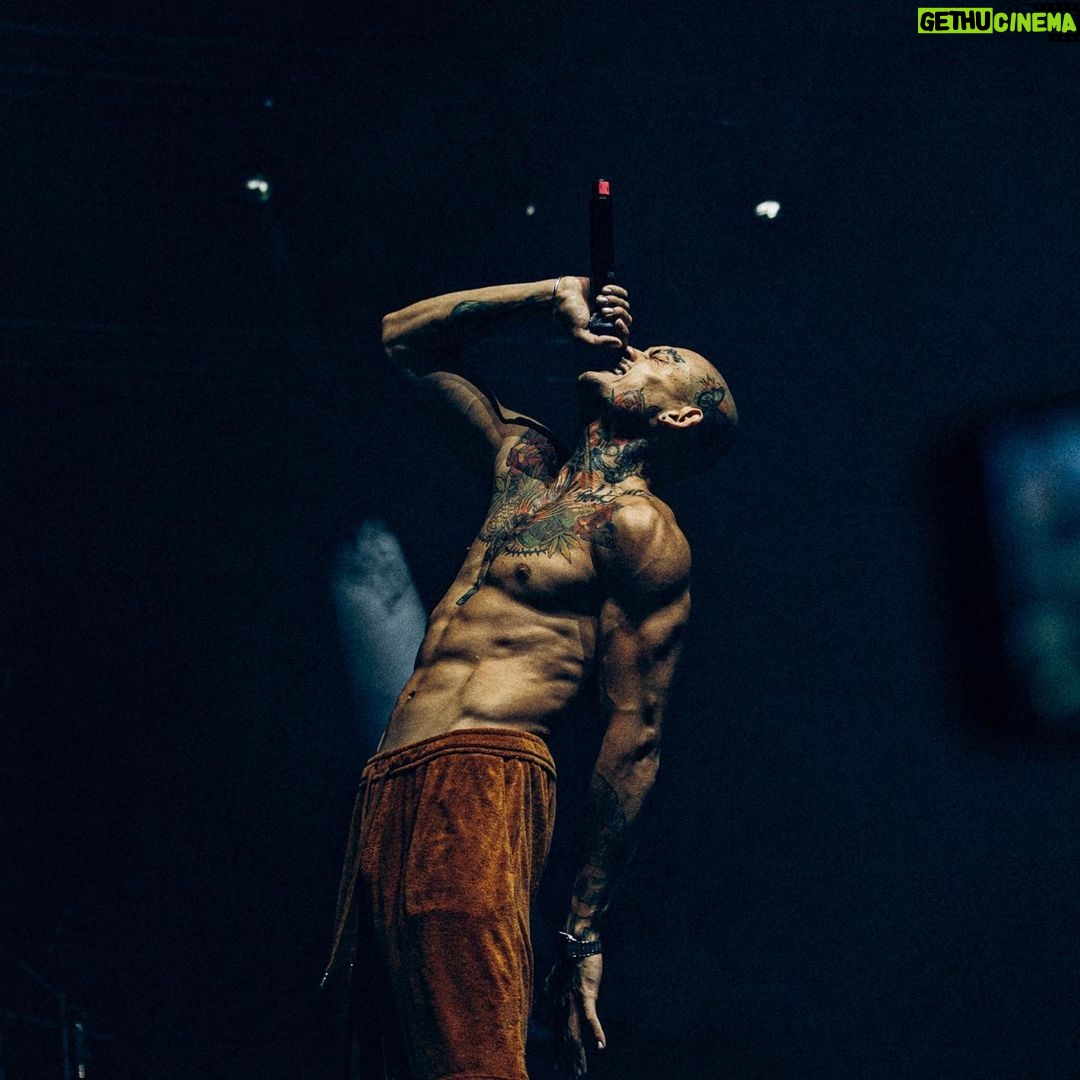 Alisher Morgenshtern Instagram - опять машину на сцену вытащил ph: @ddavydovphoto Мышца (село)