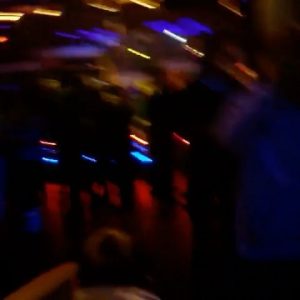 Alisher Morgenshtern Instagram - 2009 год, мне 11 лет, ебашу свои треки на уфимской самопальной тусе в пустой стрипухе перед 10 зрителями. Снимает мама, хотя я просил её не заходить в зал, а то другие рэперы подумают я лох.
прошло почти 15 лет, а другие рэперы все равно думают что я лох. мам я же говорил.