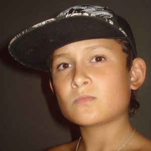 Alisher Morgenshtern Instagram - 2009 год, мне 11 лет, ебашу свои треки на уфимской самопальной тусе в пустой стрипухе перед 10 зрителями. Снимает мама, хотя я просил её не заходить в зал, а то другие рэперы подумают я лох.
прошло почти 15 лет, а другие рэперы все равно думают что я лох. мам я же говорил.