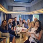 Alperen Duymaz Instagram - sol bastan @sezzerkoc @atayaliko @ataarmann ben @sinan_tuzcu1 @hafsanur.sancaktutan @yaseminyaziciy @emrekarayel01 @erdemsanlii @fundaery #sonyaz