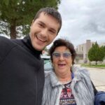 Alperen Duymaz Instagram - Fotograf cektirmek icin geldi, cektik :D seviyoruz sahsina munhasir insanlari, nesesi daim olsun 🍀