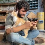 Alperen Duymaz Instagram - Sizinle çalıştığım için çok şanslıyım başından sonuna mükemmel bir süreçti benim için ve @erdem.tepegoz değerli direktiflerin ve samimi yaklaşımın için ne kadar teşekkür etsem az, gösterdiğin sabır ve anlayış için ayrıca minnettarım. @fundaery iyi ki seninle tekrar çalıştım, yine olsa da yine çalışsak, seninle oynamak bambaşka bir keyifti benim için. İyi ki varsın ve iyi ki yine birlikteydik 🫶🏼 @mehmet.gunsur senin bir hayranındım, rol arkadaşın olmanın hissettirdiği gururu tarif edemem sanırım, #kül de sana tekrar hayran kaldım. İyi ki varsın iyi ki birlikte çalıştık. 🍺 @haykkirakosyan_official gözlerine sağlık, değerli direktiflerin için çok teşekkür ederim iyi ki seni tanıdım onur duydum 🫶🏼 @apovfx neşen yeter ! İyi ki tanıdım seni abi, sıcakkanlılığın ve yaklaşımların için ne desem boş, iyi ki varsın! Sevgili Erdi Işık: Kalemin kurumasın, yazdığın her kelime için teşekkür ederim, onurdu. @yunusyilmaz61 prodüksüyonun konforunu her daim hissettirdiğin için sen ve ekibine sonsuz teşekkürler abi. @ugur_yildiran yine yapacağını yaptın! Aykırılığına sağlık. Aklından öperim. Bebeğimsin 🫶🏼 Yazamadığım çok kişi var. Hepinizi seviyorum ve iyi ki! 🤍 #kül