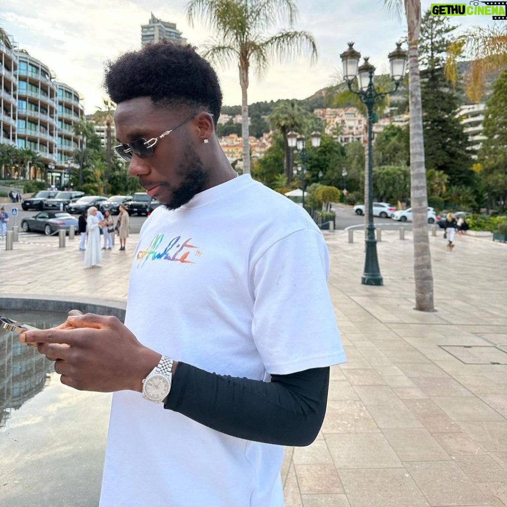 Alphonso Davies Instagram - They see me travelling, ref ain’t calling carry.