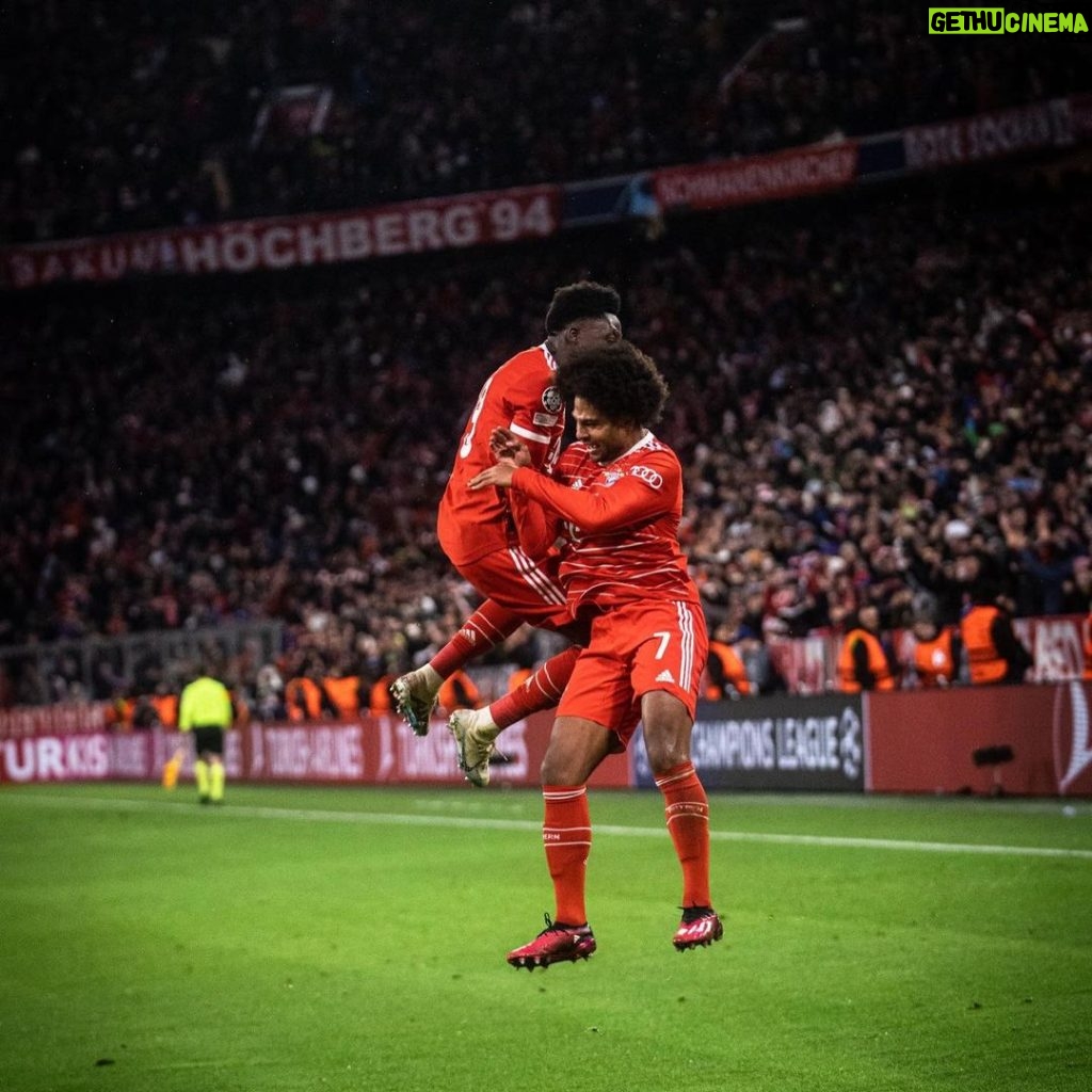 Alphonso Davies Instagram - Another great @championsleague night 💪🏾 #AD19⚡️