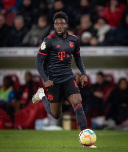 Alphonso Davies Instagram - Back to the winning ways and happy to be on the scoresheet! 🙏🏾 Onto the next round💪🏾 #AD19⚡️