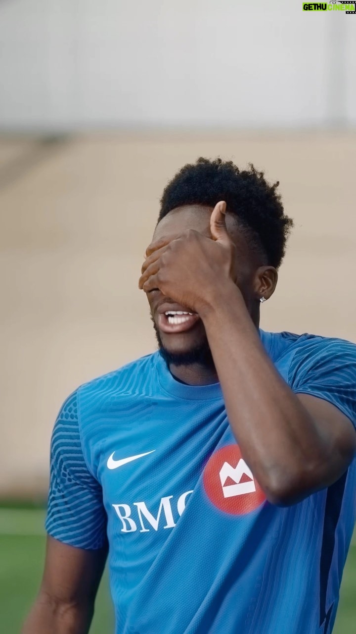 Alphonso Davies Instagram - Heads up! The first big match is almost here so I’ve been prepping with @bmocanada #BMOGrowTheGame #BMOPartner