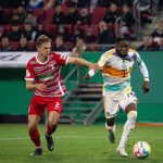 Alphonso Davies Instagram - On to the next round 💪🏾 #miasanmia #AD19⚡️ WWK ARENA