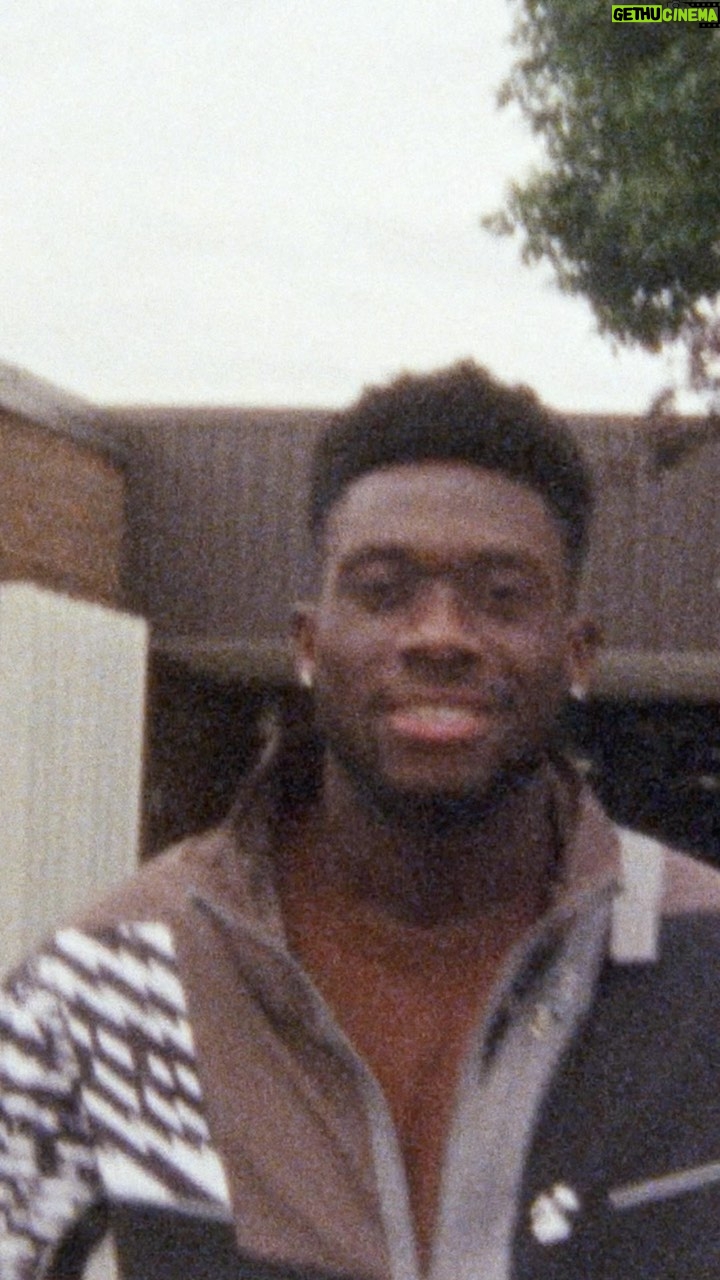 Alphonso Davies Instagram - I recently spent time showing @nike & all of you what I’ve been working on off the pitch. Clink the link in my bio to check out the full video! #AD19⚡️