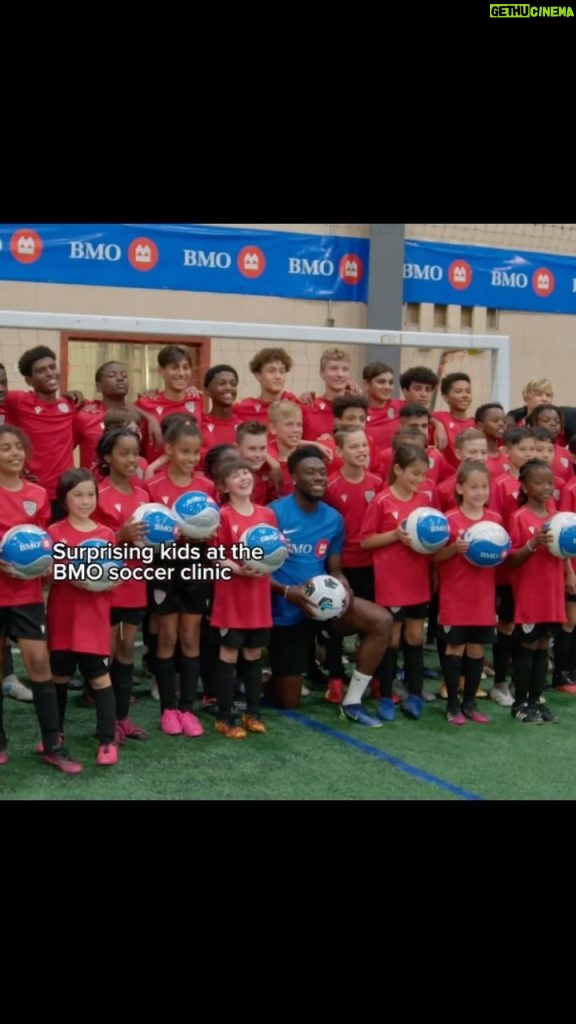 Alphonso Davies Instagram - It was so awesome to team up with @bmocanada back home in Edmonton as a surprise coach! 🤩 🙌🏾#BMOGrowTheGame #BMOPartner