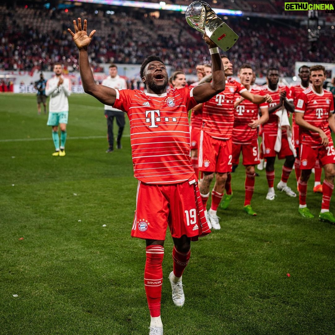 Alphonso Davies - 253.5K Likes - SUPERCUP 22 🏆 #AD19⚡️