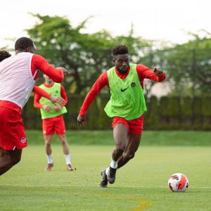 Alphonso Davies Instagram - Great to be back with the boys 😁#AD19⚡️
