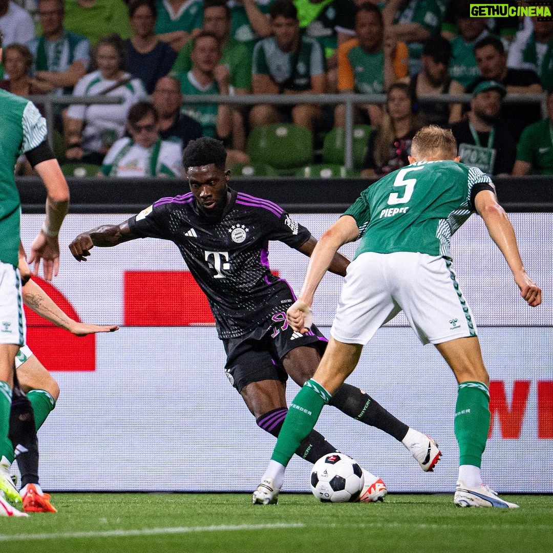 Alphonso Davies Instagram - Great way to start the new season 💪🏾 #AD19⚡️ Bremen, Germany
