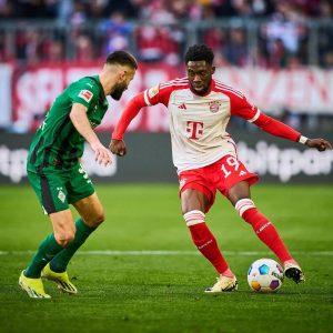 Alphonso Davies Instagram - Important home win tonight💪🏾 

@esmuellert congratulations on your 500th win 👏🏾