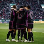 Alphonso Davies Instagram - Hard fought win tonight 💪🏾 #AD19⚡️ WWK ARENA