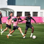 Alphonso Davies Instagram - ✌🏾⚽️ #AD19⚡️ Munich, Germany