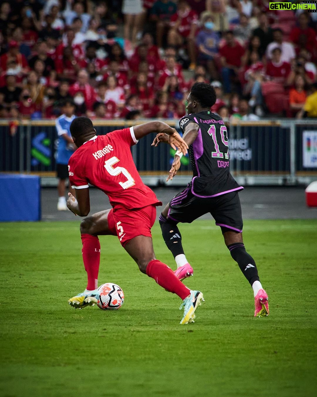Alphonso Davies Instagram - πΈπ¬ Singapore