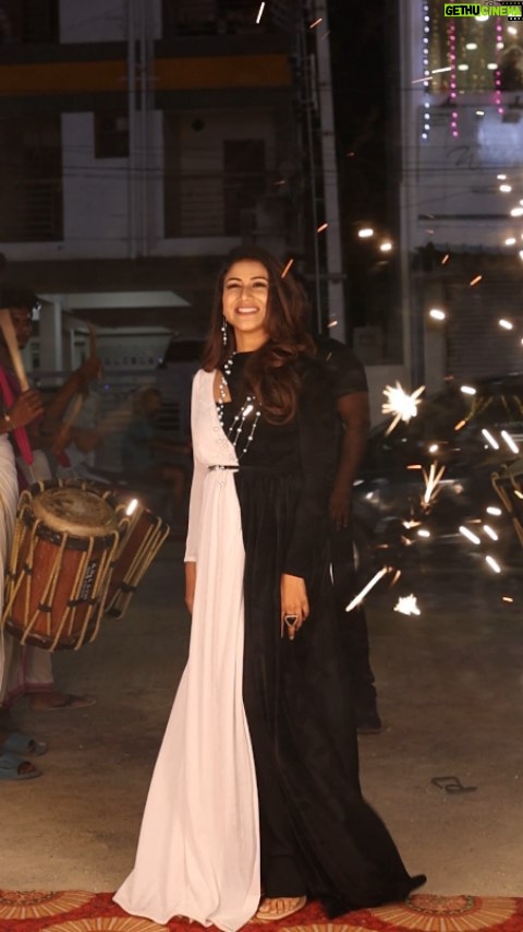 Alya Manasa Instagram - Hello Makkale.. Ever wonder what is my go-to Salon? Toni and Guy Essensuals - Mugalivakkam (@essensuals.mugalivakkam) never stops to impress me & my family members with their suberb quality Service.. If u are looking for premium salon experience with pocket friendly budget then do visit Toni & Guy Essensuals - Mugalivakkam.. Customer Satisfaction is their prime focus! 📍Toni & Guy Essensuals Mugalivakkam, 109, Mugalivakkam Main Road, Madhanandapuram, Chennai - 600125 ☎️ 6385035050/ 044-45489327 for enquiries & appointments #alya #alyamanasa #iniya #alyasanjeev #iniyasuntv #alya_manasa #essensuals #essensualsmugalivakkam #toniandguy #mugalivakkam #toniandguyindia