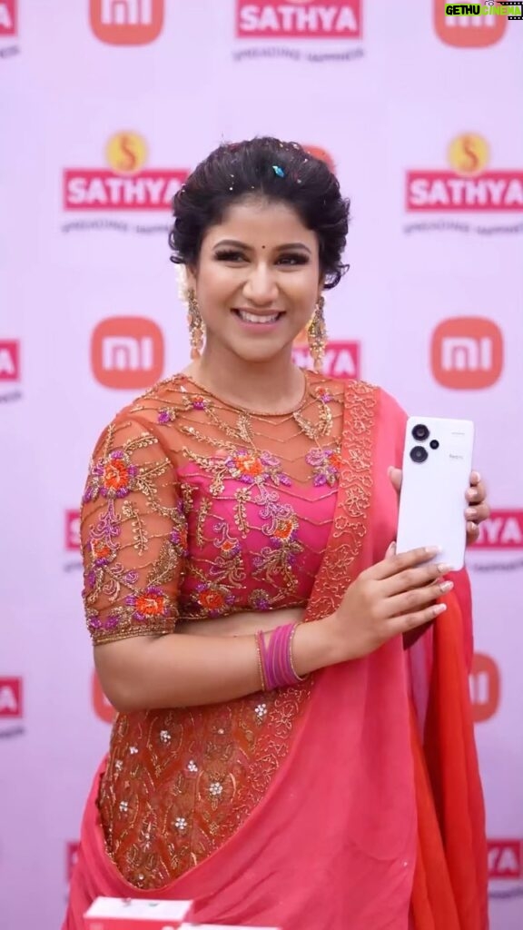 Alya Manasa Instagram - The wait is over🥳 Thrilled to announce the launch of the Redmi 13 series by Xiaomi at Namma Sathya @sathya.retail I just the grabbed the best-selling phone ever! How about you? Don’t let the thrilling deals from Xiaomi slip through your fingers! Rush in and get yours now🔥 Digital PR @shoutout_campus #RedmiAdventures #XiaomiInYourHands #RedmiMarvels #XiaomiTechSavvy #sathya #alyamanasa