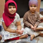 Alya Manasa Instagram - Happy Ramzan to all !! #ramzan month started..🥰🥰😍 #ramzan days la help people more than as you do everyday🥰 Help with shelter , food , cloth, etc nd get back their smiles & save it with u🥰😍 That will be the best gift of ur life I do, my family does & started teaching my kids to do the same .. #aila #arsh #aahil In ramzan days,apart from ur loans,minimum 10% or more of ur wealth should be given to the needy people & make their lives better?? If u cnt afford 10% then atleast try for it😇😍🥰