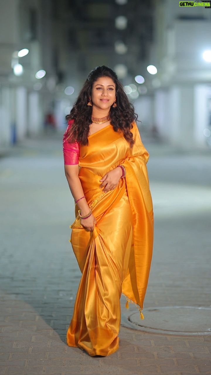 Alya Manasa Instagram - Share this with a 'beautiful bride to be ' Anika Is celebrating their 6 th anniversary this month & as you all might know they have such amazing collections , I'm wearing a beautiful banarasi saree from their collection, follow @anika_online_store