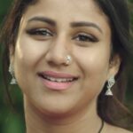 Alya Manasa Instagram - The love-filled #Kaathadi 🪁 on our #KaadhalTapes tonight 💞 The amazing @alya_manasa and @sanjeev_karthick ❤️ ➡️ https://bit.ly/KaathadiMusicVideo #MusicHeals