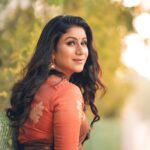 Alya Manasa Instagram - 🌟SEEK RESPECT 🌟 NOT ATTENTION 🌟 BCOZ RESPECT LASTS LONGER🌟 Look sculpted by this team Saree & blouse @thenmozhidesigns Makeup @sharanyas_makeupartistry Jewellery @new_ideas_fashions Hairdo @shanthimakeupstudio Moment locked by 🤔Vera yaaru @prasami_photography