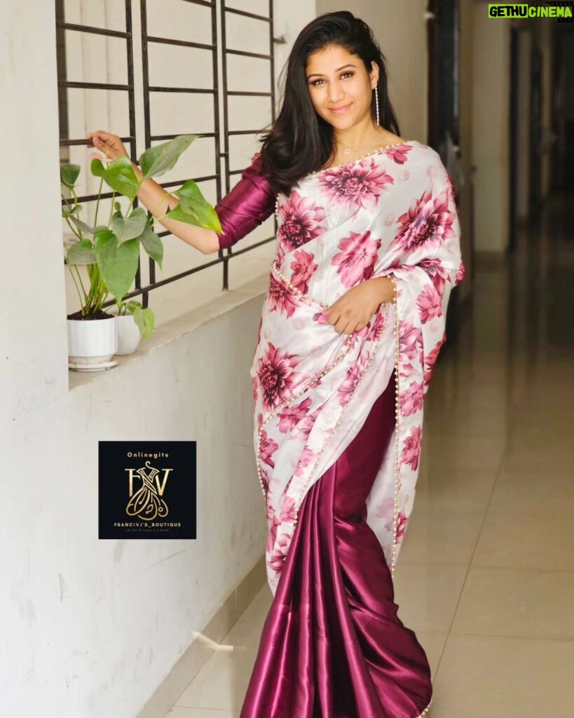 Alya Manasa Instagram - Here is a new launch and a beautiful party wear saree from my one of my favourite online boutique @onlinegits_ ▶️ @onlinegits_ They are having wide range of collection at budget friendly price point ▶️They offer easy returns and replacement ▶️They do provide worldwide shipping ▶️ They will customise blouse if u wish to do ▶️one stop destination for all the womens who loves different range of saree out there ▶️check out their page and grab awesome collection that ur wardrobe deserves #happy valentine's day to all
