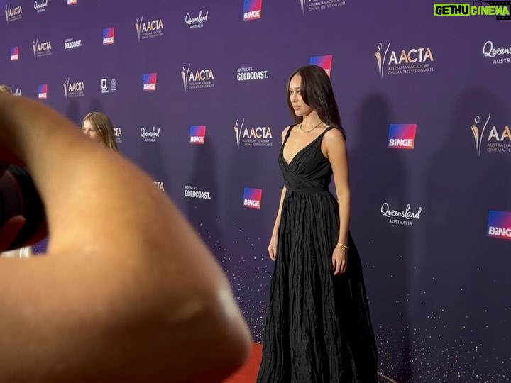 Alycia Debnam-Carey Instagram - My heart is so full after the @aacta this weekend. What a special night celebrating so many incredible people. ✨💫 A huge congratulations to everyone who made #thelostflowersofalicehart possible. We did it!! Lost Flowers of Alice Hart, you have my heart. 🏆✨