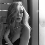 Alycia Debnam-Carey Instagram - ✨ #PanthèredeCartier @cartier #CartierPartner