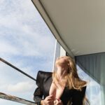 Alycia Debnam-Carey Instagram - ✨🪐 #PanthèredeCartier @cartier #cartierpartner