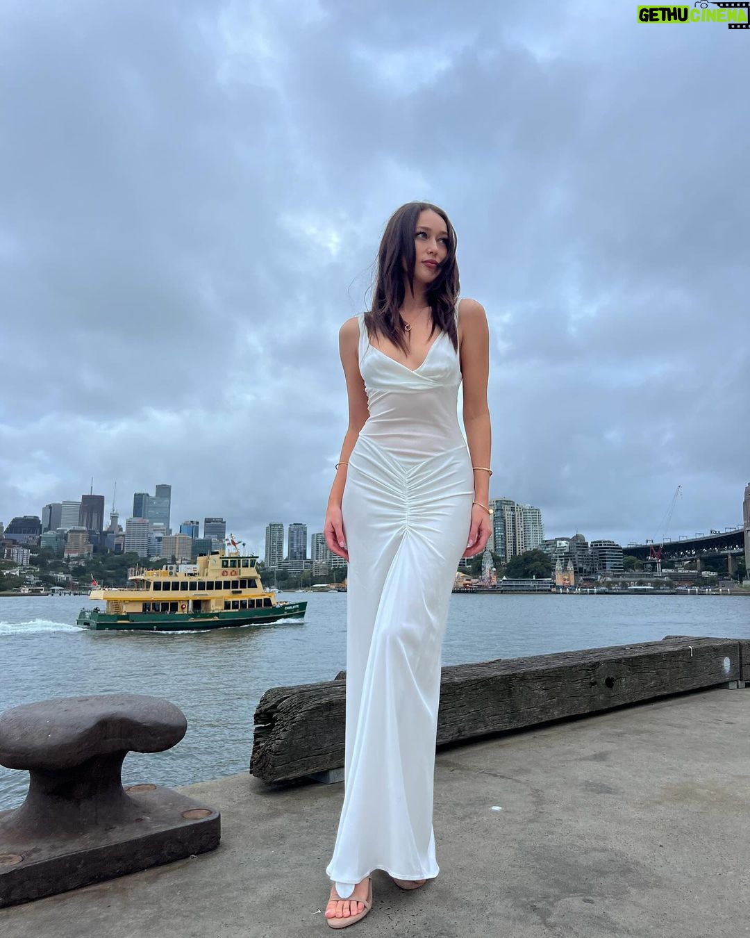 Alycia Debnam-Carey Instagram - @cartier β¨πΌπΌπͺ½ππ€ππͺ½