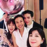 Alyssa Chia Instagram - 生日樂啊🎂年齡不是重點！ 幸福已滿溢在我們身邊⋯ 這多麼不容易，但又是那麼簡單！ 除了感動⋯還是感動⋯ 此時此刻 我們被感動到！ 我愛你們❤️ #求婚成功 #人生好多驚喜 #幸福 @jam_hsiao0330 @summer_lin_627 @lefthere036