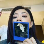 Alyssa Chia Instagram - 愚人節 有被娛樂嗎？😆 我正在做娛樂自己的事🫣 幽默😆😆 大家都要開心快樂喔💗 #愚人節快樂 #最近做的事還真是滿適合在愚人節娛樂大家的🤣