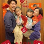 Alyssa Chia Instagram - 初一來跟大家拜年囉！ 兔年好運連連🎆🎊 兔年幸福連連💗💗 未來的日子 我們都要好好的！ 一起陪伴一整年啦🥰 #2023 #兔年 #新年