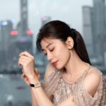 Alyssa Chia Instagram - 很榮幸出席THE REVERSO 水幕音樂秀～在 #上海電影節# 探索光影，捕捉影像瞬間✨
