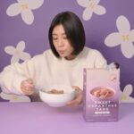 Alyssa Chia Instagram - 是誰讓我最近這麼幸福感滿滿☺☺ #賈以食日全新甜品〖桂花蜜芋頭〗 在家突然嘴饞，想吃碗甜湯變得好簡單 隔水加熱➎分鐘就能享受甜甜滋味 鬆軟綿密的芋頭心&自然清香的桂花蜜 填飽了第二個胃，果然心花朵朵開!好療癒好滿足💕 @chiaselect.tw #桂花蜜芋頭 #甜你的第二個胃