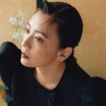 Alyssa Chia Instagram - 一種心情與意境 在那個飄渺的氛圍裡怡然自得 喜歡自己的態度勝過別人看你的眼光 不在乎 反而更自在！ 我是誰 也不重要了 因為我 已不是我😎 怡然自得 就是現在的心境～ Makeup_ @backstagejimywu Hair_ @u88na Styling_ @eavecning Photos_ @icura2000 @charmcover @andrewgn @rochasofficial @maison_kimhekim @official_mikimoto