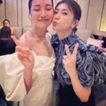 Alyssa Chia Instagram - 這兩人真的可愛到不行💕 已經幸福滿滿💕 已經健康快樂💕 這些祝福請繼續擁有下去💕 完美的婚宴 美好的夜晚 🥰 @yoyang @wangmelinda
