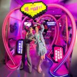 Alyssa Chia Instagram - 還有兩天！！ 就在這週五😎🥰 要看我跟妹妹怎麼又唱又跳又鬧又笑嗎？ 7/15 全球同步看見💕 媽 別鬧了！！ @netflixtw @momdontdothat @alicekochiayen @austinlin27 @billiethefashionkilla @thejohnnykou @vicky_7155 #媽別鬧了