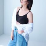 Alyssa Chia Instagram - 濕濕黏黏的夏天來了 時髦流行的妳 換上SKIN BRA了嗎?🤭 . . . . . 聽說 之後還會有新色悄悄上架 大家可以再期待一下~ 官網門市都可以購買唷! @oneboylife #oneboyskinbra #舒服得像沒穿一樣