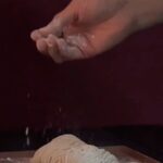 Alyssa Chia Instagram - 濃郁的湯頭＋醇厚的口感＋Q彈的細拉麵 還有畫龍點睛的辣椒粉！ 簡單的料理創作，有著不簡單的職人用心 真的就像在日本吃的一樣，太療癒的美味啦！   #賈以食日 #新品上市 #期間限定 #雞白湯拉麵 #邂逅舌尖上的日本