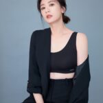 Alyssa Chia Instagram - 濕濕黏黏的夏天來了 時髦流行的妳 換上SKIN BRA了嗎?🤭 . . . . . 聽說 之後還會有新色悄悄上架 大家可以再期待一下~ 官網門市都可以購買唷! @oneboylife #oneboyskinbra #舒服得像沒穿一樣