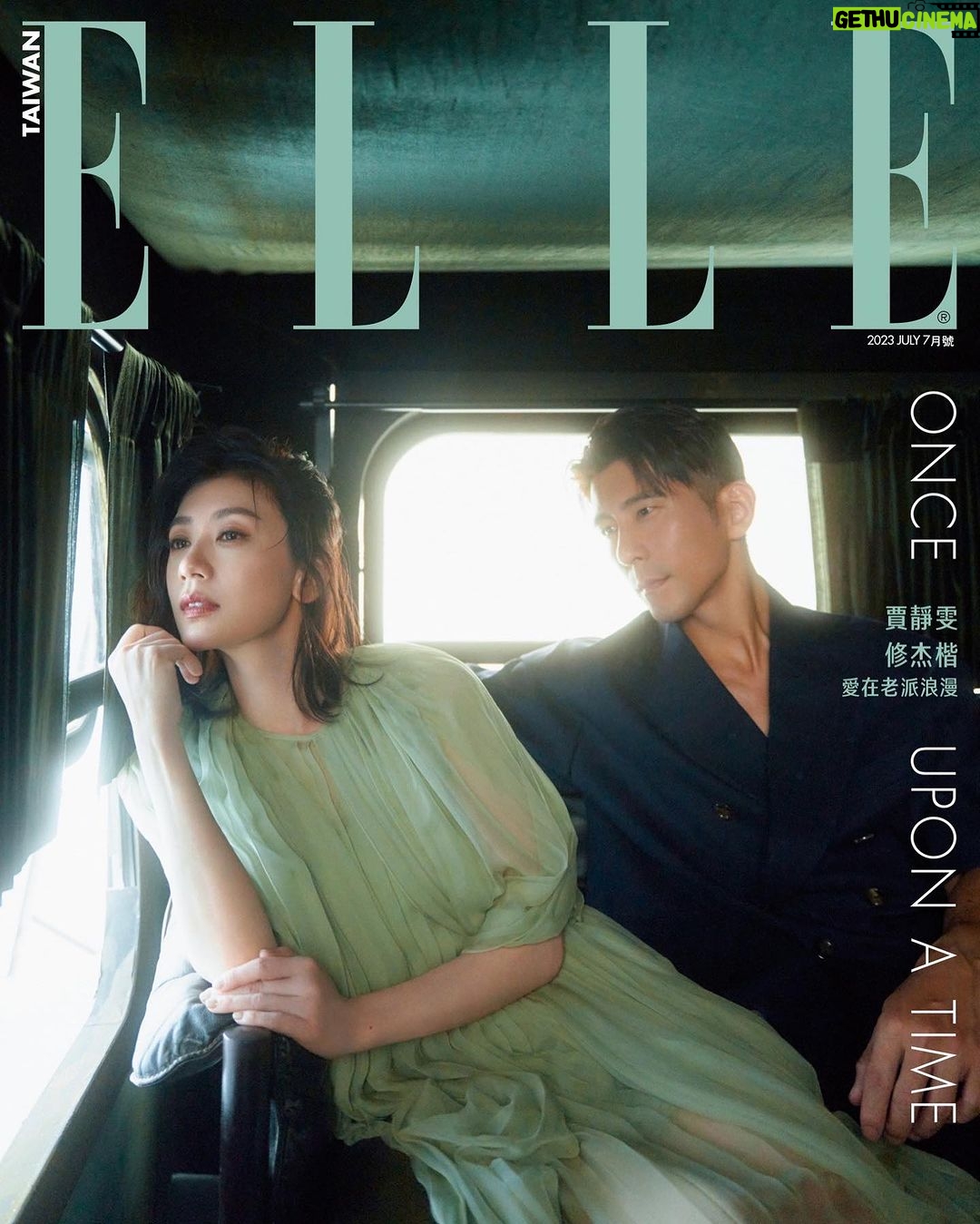 Alyssa Chia Instagram - #ELLE封面大人物 #賈靜雯 #修杰楷 :「婚姻歸於平淡不容易,總還是會碰到驚濤駭浪!」坐在復古的車內,賈靜雯拉開窗簾望著車外,修杰楷微笑地看著她,眼神裡盡是愛意。這是他們結婚8年,再次由當年在巴黎幫他們拍攝婚紗照的攝影師江民仕掌鏡,「坐在車內的那一瞬間,有回到當年拍婚紗照的感覺,覺得很熟悉,但是隔了這麼多年,我們兩個還算保持得不錯,但是還是有一些生活上的變化,照片是不是也會有些不同的樣子?」賈靜雯靜靜地回憶著。 在兩人結婚8 周年的此時此刻, E L L E 邀請他們重溫浪漫回憶, 更搭乘時光機,共譜一段愛在曖昧不明時最美的老派愛情戀曲。 🔗點擊主頁link bio 主頁或上官網看完整訪問 👉🏻追蹤 @elletaiwan 看更多拍攝花絮 @alyssachia @lefthere036 @gucci @harrywinston PROJECT MANAGER & EDIT_DOMINIQUE CHIANG PHOTOGRAPHER _ICURA CHIANG HAIR_UNA AT FOURHAIRCONCEPT(賈靜雯)、BEN(修杰楷) MAKEUP_CLAIRE(賈靜雯)、CHIEN WEI WEN(修杰楷) TEXT_JUNE HOWELL STYLIST_PENGUIN FASHION_GUCCI JEWELRY_HARRY WINSTON VIDEO PRODUCER _ESTHER PAI VIDEO PHOTOGRAPHER_YUN TSENG , STEVEN SU VIDEO EDITOR_HSUNG YUN WANG #elletaiwan #elle時尚圈 #elle娛樂圈 #ellecoverstar #gucci #HarryWinston