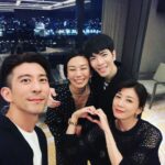 Alyssa Chia Instagram - 生日樂啊🎂年齡不是重點！ 幸福已滿溢在我們身邊⋯ 這多麼不容易，但又是那麼簡單！ 除了感動⋯還是感動⋯ 此時此刻 我們被感動到！ 我愛你們❤️ #求婚成功 #人生好多驚喜 #幸福 @jam_hsiao0330 @summer_lin_627 @lefthere036