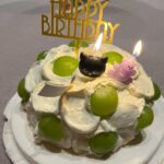 Alyssa Chia Instagram - 驚喜的相遇🤣 怎麼看了圖覺得你們才是一家人🤣 @jam_hsiao0330 能唱能演的蕭同學 你覺得你跟波妞誰比較帥呢🤣 開心能聚再一起🩷 也謝謝帥哥 @richardkuo007 的照顧🙏 這趟旅程超完美🫡