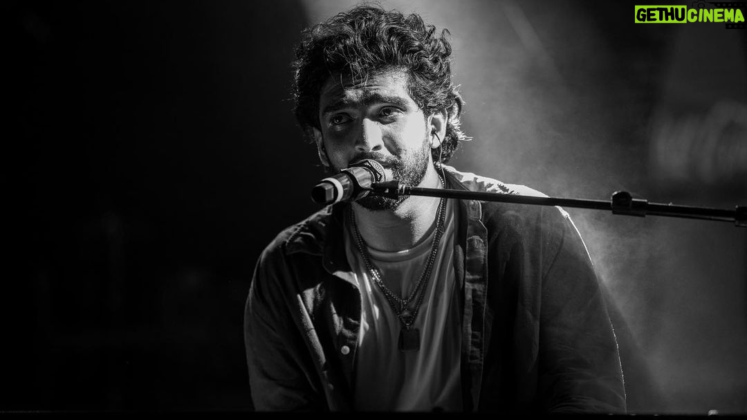 Amaal Mallik Instagram - Mournful and yet grand is the destiny of an artist ♥️🎵