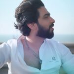 Amaal Mallik Instagram - #IMissYouAmore with @matteobocelli ft. @sukritikakar @prakritikakar is something I created from scratch and it comes from the deepest corners of my heart ♥️🎵 The song couldn’t have happened without @kunaalvermaa and his unbelievably simple yet powerful poetry. This song depicts a journey that begins after you’ve ended your journey with some one that mattered but couldn’t be yours…. Directed by my brother @arifkhan09 and his wonderful team 🎥🤍 It’s the best goodbye song that speaks about true love & how it should be remembered and cherished 🫶🏻 It marks my 3rd global bilingual collaboration where I got the opportunity to take Hindi Music, the language of our motherland to the world & this time merge it with Italian. The previous two being #Levitating with @dualipa & #SunMaahi with my younger brother @armaanmalik 🫶🏻🌍 Thank you to all the radio networks of India & the world for the love and support they have given to our melody of heartbreak and longing ♥️🎵 Full Audio out now on all streaming platforms. 🇮🇳x🇮🇹
